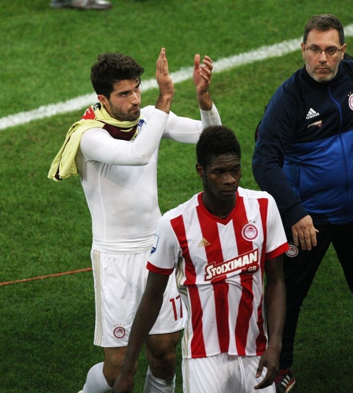 Απαντήσεις αλλά και… νεύρα από τον Ανσφαριφάρντ στο Φάληρο (photos)