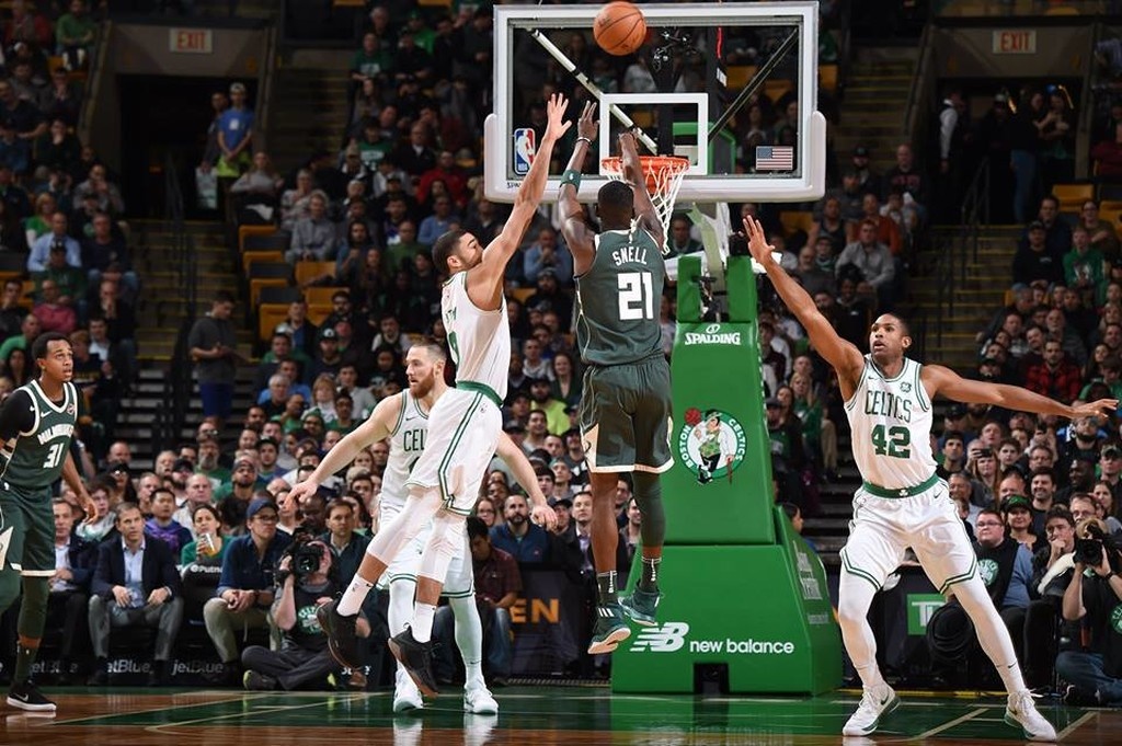 NBA: Μυθική 40άρα σε ελληνική βραδιά ο Αντετοκούνμπο! (photos+video)