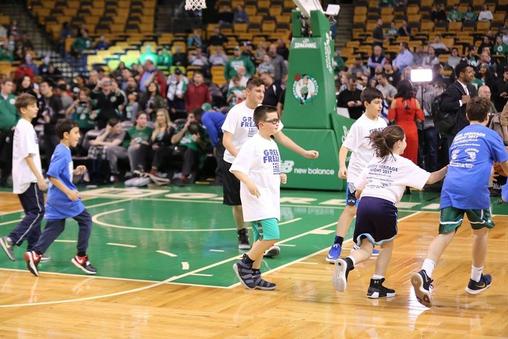 NBA: Μυθική 40άρα σε ελληνική βραδιά ο Αντετοκούνμπο! (photos+video)