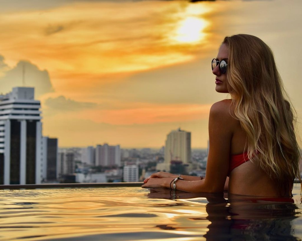 Αυτή είναι η πιο σέξι αθλήτρια με κολασμένες πόζες!