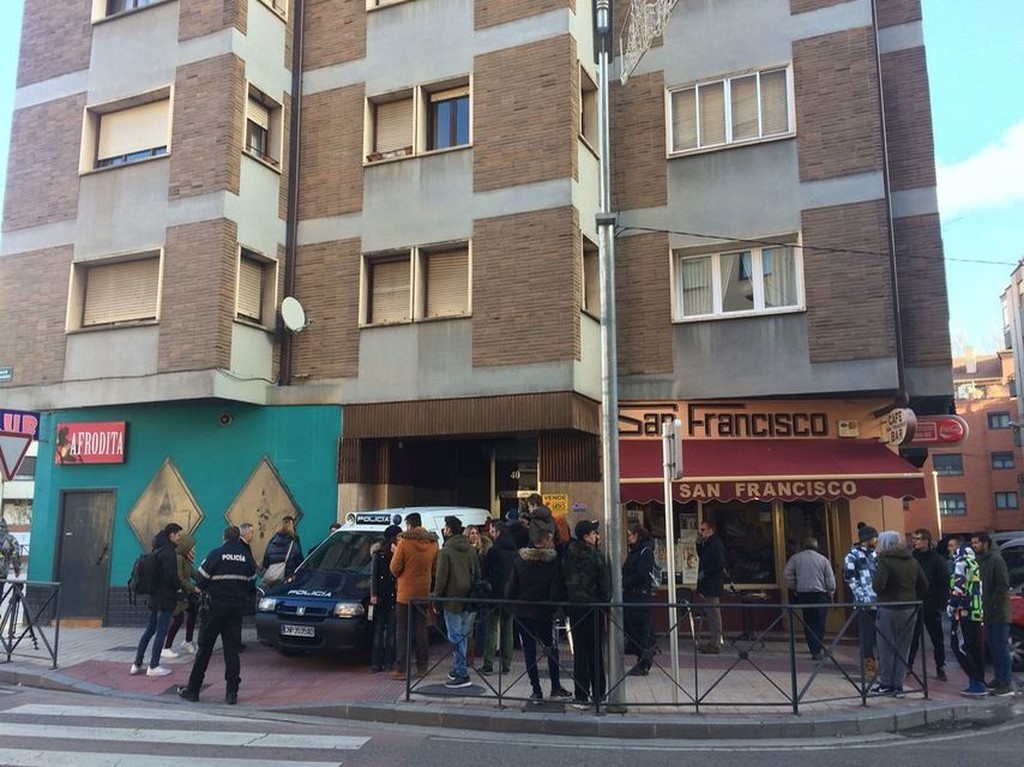 Σοκ! Σύλληψη τριών ποδοσφαιριστών για σεξουαλική παρενόχληση σε ανήλικη (photos+video)