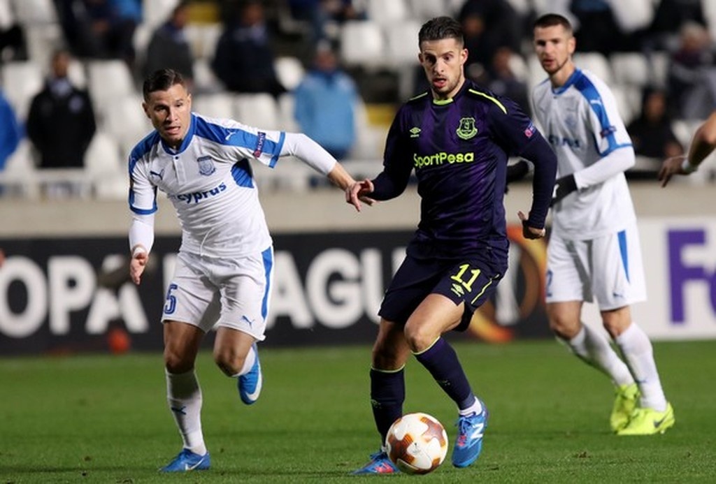 Ολυμπιακός: «Απομακρύνεται» ο Μιραλάς (photos)