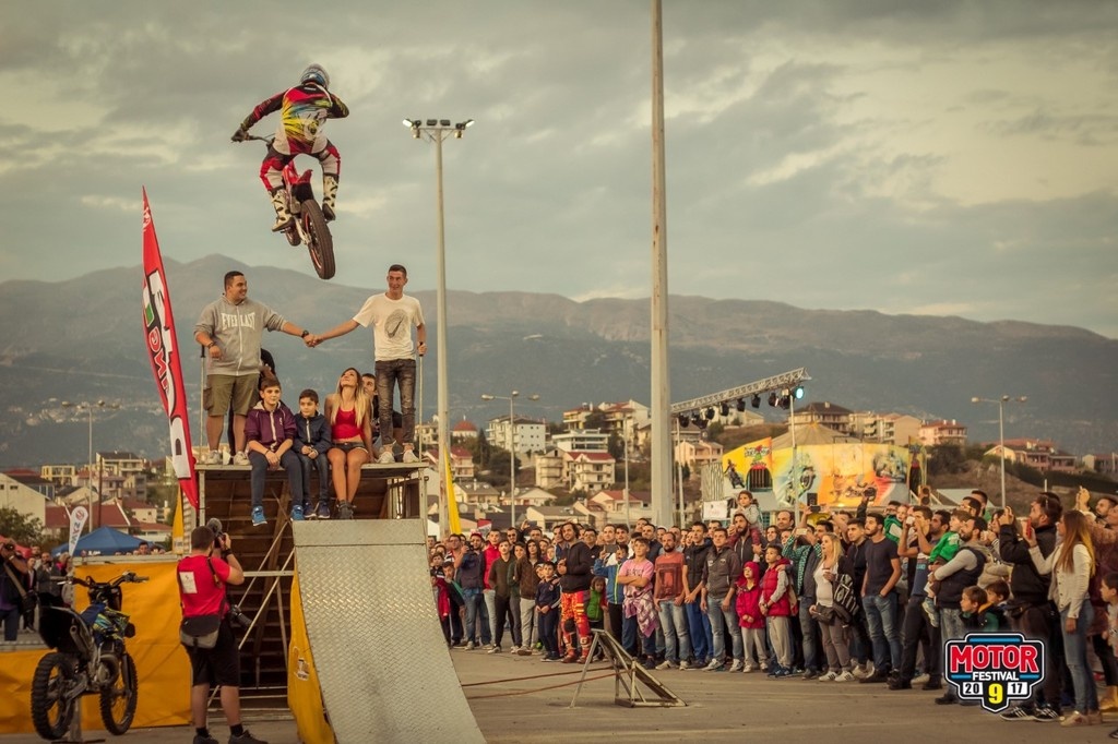 Πτήσεις αδρεναλίνης στο X Motor Festival των Τρικάλων! (photos)