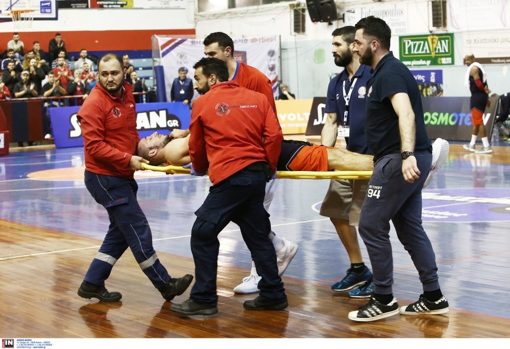 Σοκαριστικός τραυματισμός στο Πανιώνιος-Τρίκαλα (photos)