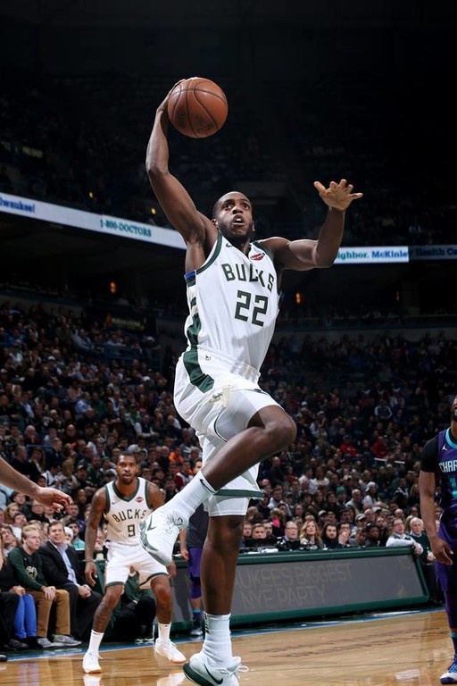 NBA: Έφερε την... ανατροπή στους Μπακς ο Αντετοκούνμπο (photos+video)