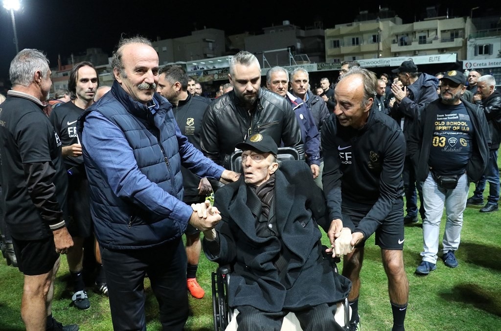 Αυτός ήταν ο Ευγένιος Γκέραρντ (photos+videos)