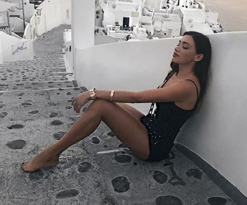 Θα πέσουν τα... τσιμέντα: Κορμάρα-φωτιά και πασίγνωστος ποδοσφαιριστής στο Survivor 2!