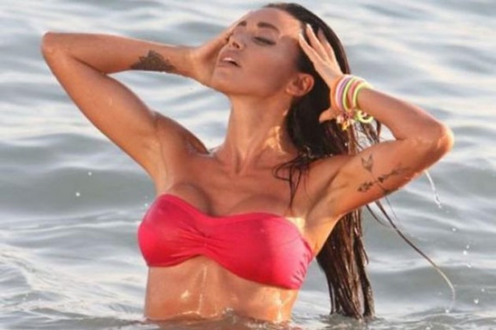 Θα πέσουν τα... τσιμέντα: Κορμάρα-φωτιά και πασίγνωστος ποδοσφαιριστής στο Survivor 2!