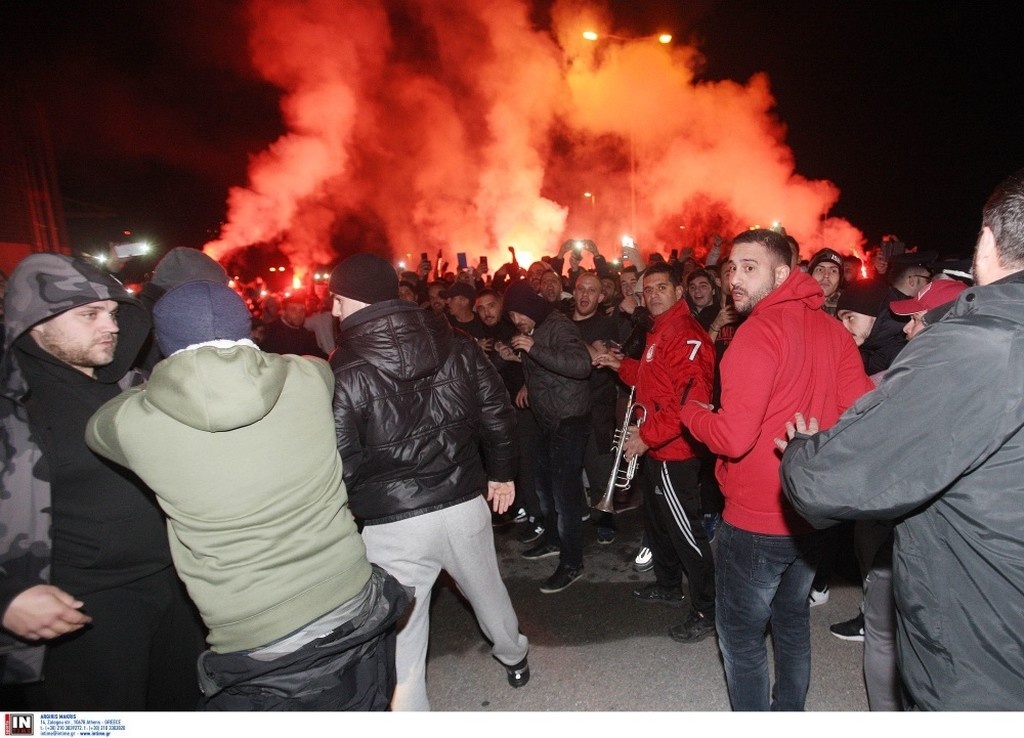 Ολυμπιακός: Ο Μιραλάς γύρισε σπίτι του και αποθέωθηκε