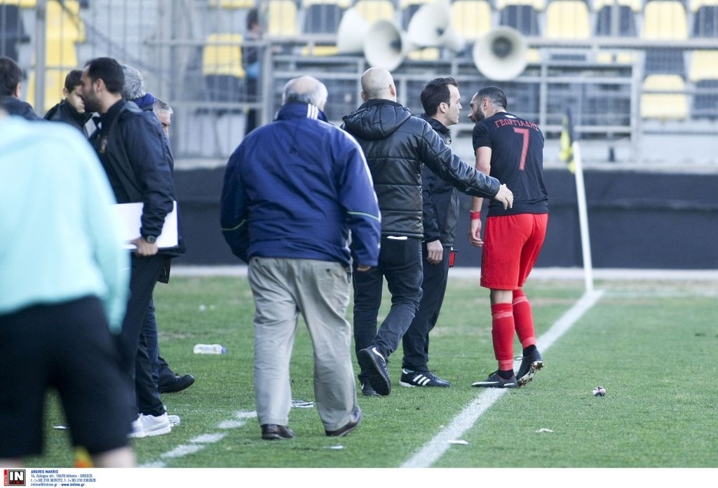 Χαμός στο Άρης-Απόλλωνας Πόντου - «Ξύλο» στα αποδυτήρια και σπασμένο πόδι (photos)
