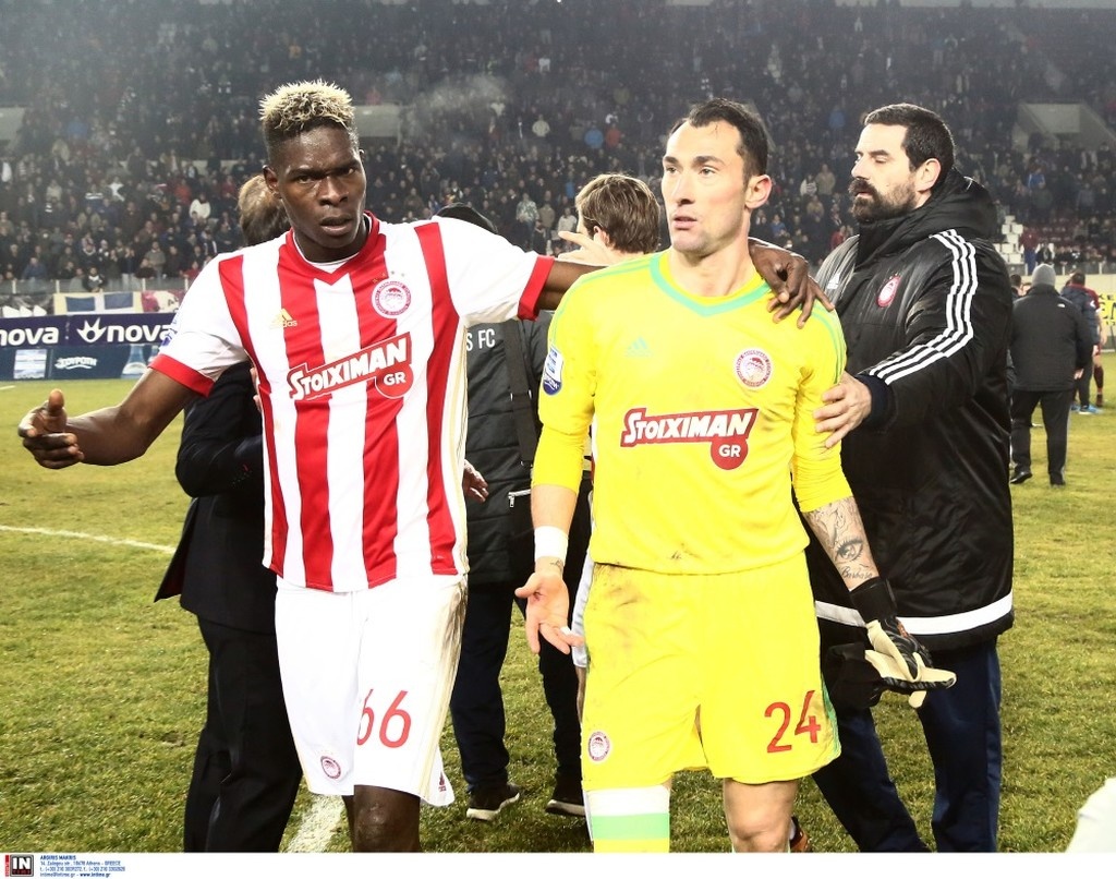 Επεισόδιο Προτό-Ζίζιτς στο ΑΕΛ-Ολυμπιακός (photos)