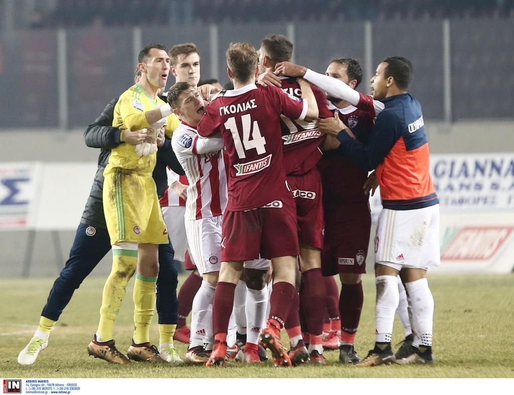 Επεισόδιο Προτό-Ζίζιτς στο ΑΕΛ-Ολυμπιακός (photos)