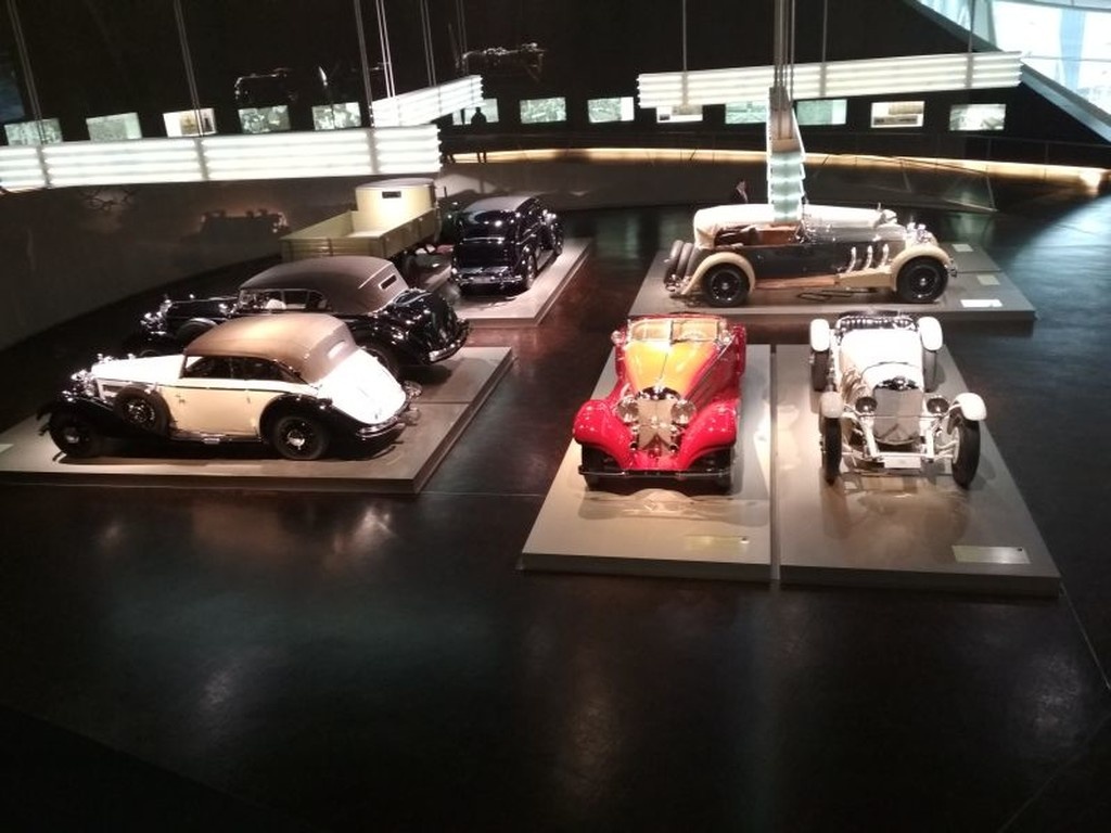Το μουσείο της Mercedes-Benz είναι εμπειρία ζωής (photos+videos)