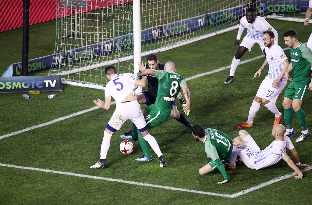 Παναθηναϊκός-Λαμία: Ένταση και… μπινελίκια στη Λεωφόρο (photos)