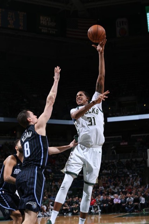 NBA: Δεν ίδρωσαν Μπακς και Giannis (photos+video)