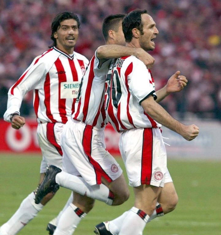 Ολυμπιακός - ΑΕΚ: Από εκεί θα δει το ντέρμπι ο Αλεξανδρής (photos)