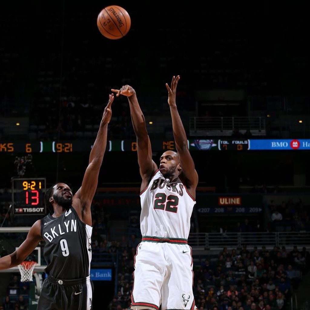 NBA: Όργια με 40άρα από Αντετοκούνμπο (photos+video)
