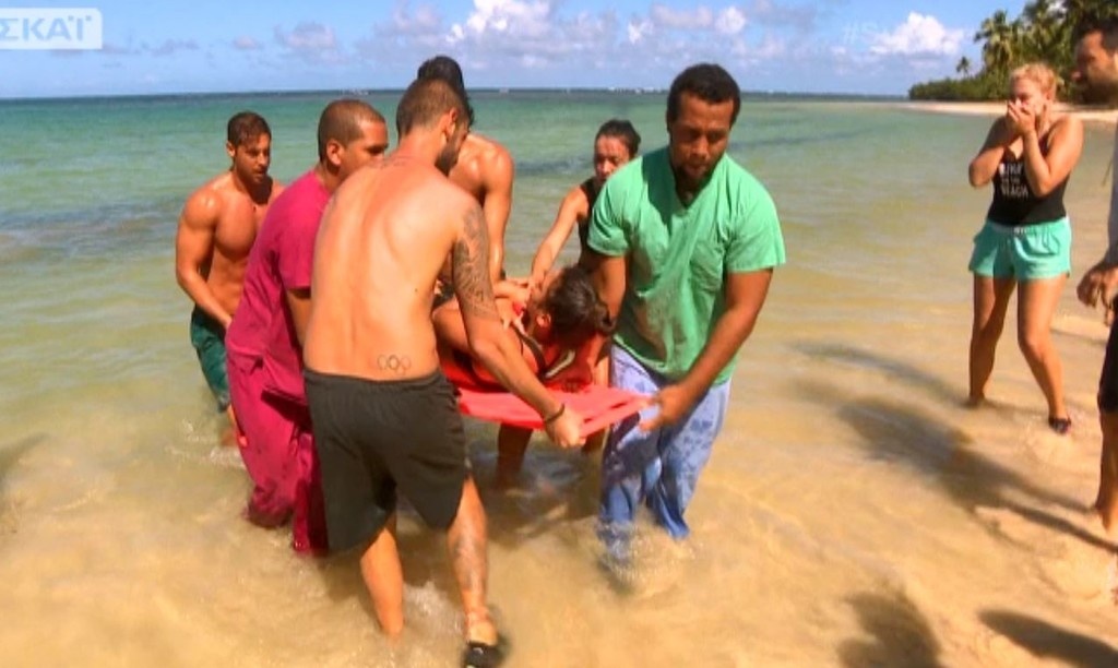 Survivor 2: Τραυματίστηκε παίκτρια των Διασήμων – Μεταφέρθηκε με ασθενοφόρο στο νοσοκομείο