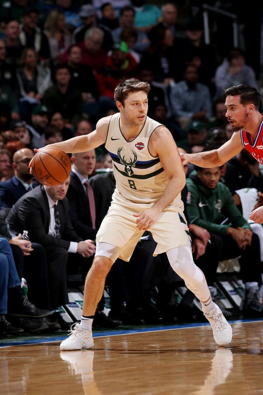 NBA: «Διπλός» Αντετοκούνμπο… ξέρανε και τους Σίξερς (photos+video)