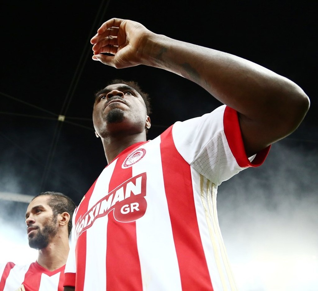 Ολυμπιακός: Εκεί πάει ο Εμενίκε (photos)