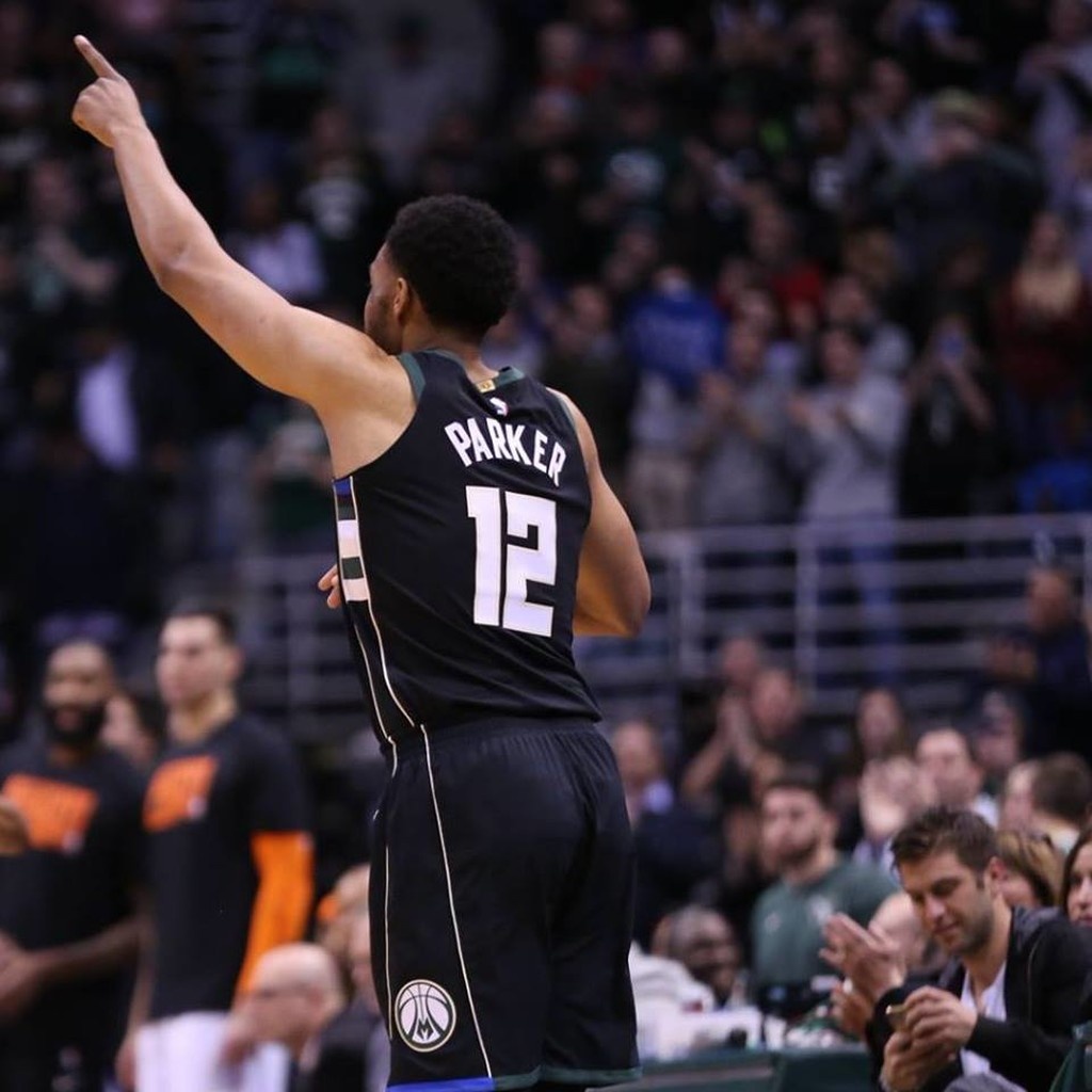 NBA: Ο Αντετοκούνμπο ξέρανε και πάλι με buzzer beater τους Νικς (photos+video)
