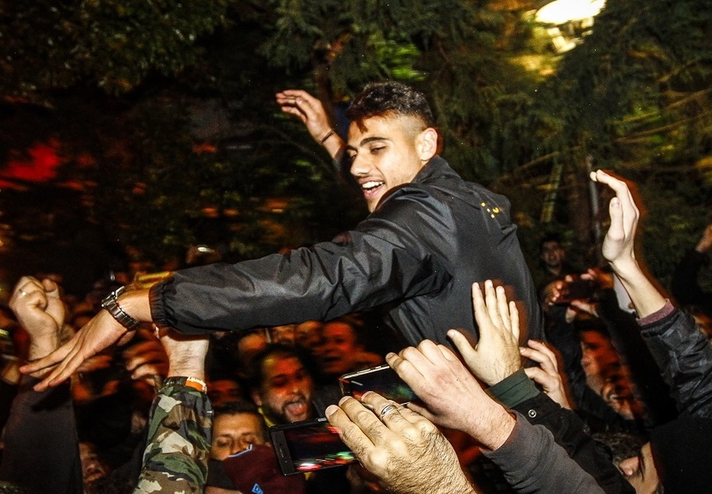 Παροξυσμός και τρελή υπoδοχή στους παίκτες της ΑΕΚ! (video)