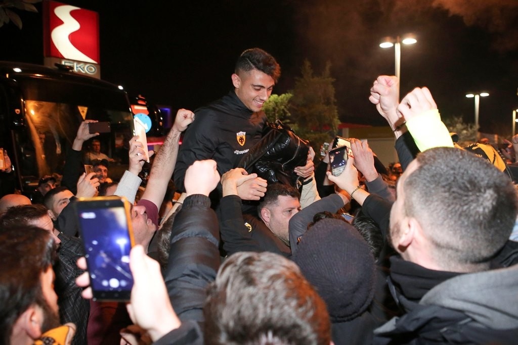 ΑΕΚ: Επική ατάκα Μελισσανίδη σε Γιακουμάκη (photos)