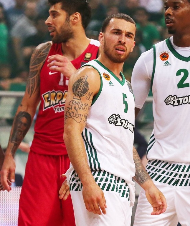 Παναθηναϊκός Superfoods: Έτσι θα… γκρεμίσει το ΟΑΚΑ ο Τζέιμς! (photos+videos)