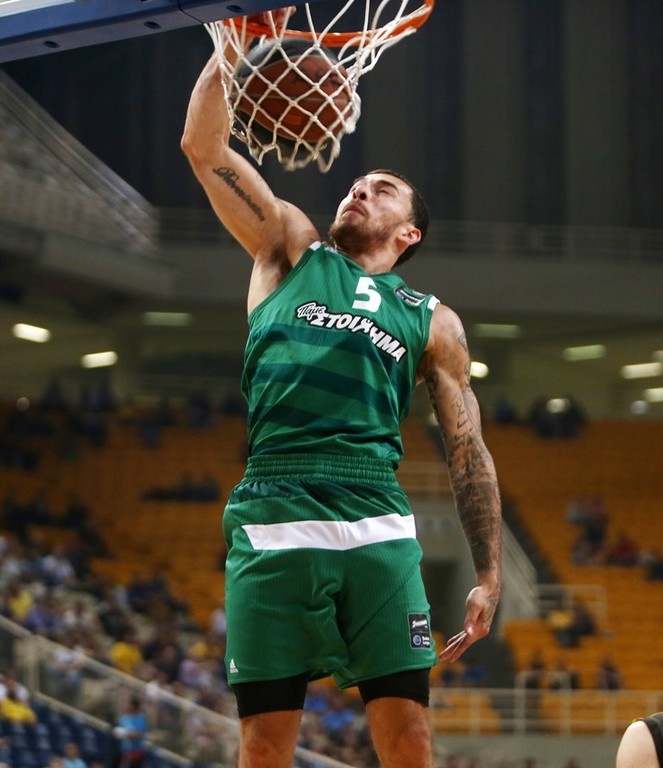 Παναθηναϊκός Superfoods: Έτσι θα… γκρεμίσει το ΟΑΚΑ ο Τζέιμς! (photos+videos)