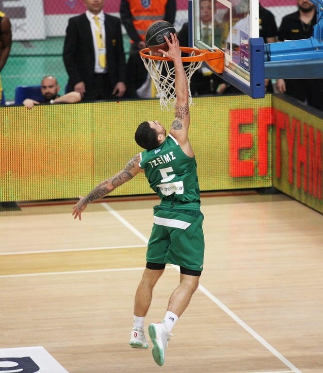 Παναθηναϊκός Superfoods: Έτσι θα… γκρεμίσει το ΟΑΚΑ ο Τζέιμς! (photos+videos)