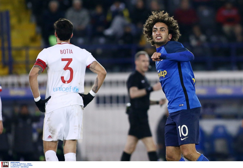 Έξαλλος ο Ουάρντα με τα ρατσιστικά συνθήματα οπαδών του Ολυμπιακού