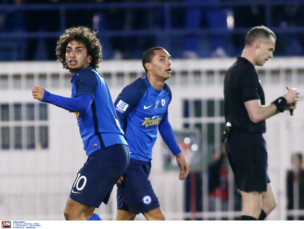 Έξαλλος ο Ουάρντα με τα ρατσιστικά συνθήματα οπαδών του Ολυμπιακού