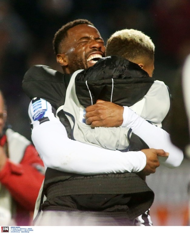 Ανατριχίλα! Η στιγμή που πρέπει ΟΠΩΣΔΗΠΟΤΕ να δεις από το ΠΑΟΚ-ΑΕΛ!