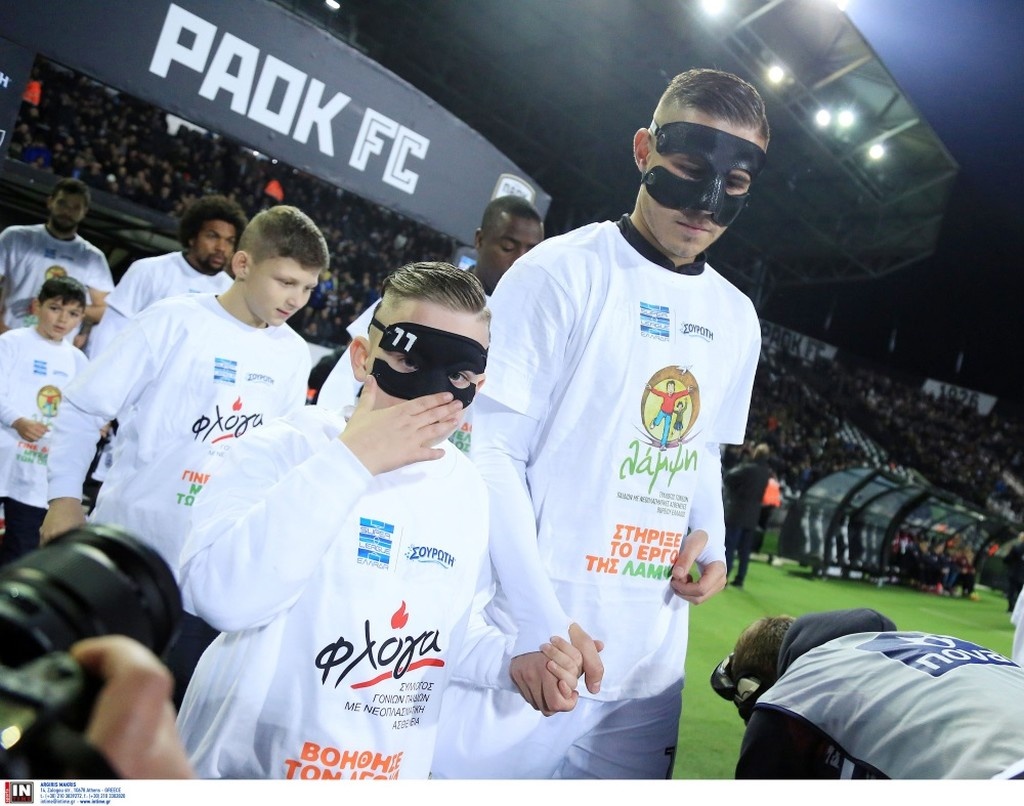 Ο πιτσιρικάς που τρέλανε την Τούμπα στο ΠΑΟΚ-ΑΕΛ (photos)