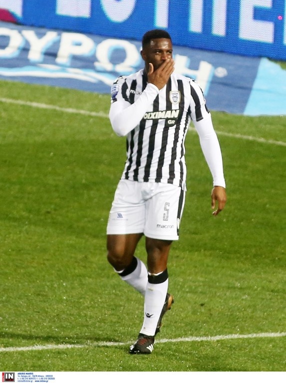 Ανατριχίλα! Η στιγμή που πρέπει ΟΠΩΣΔΗΠΟΤΕ να δεις από το ΠΑΟΚ-ΑΕΛ!