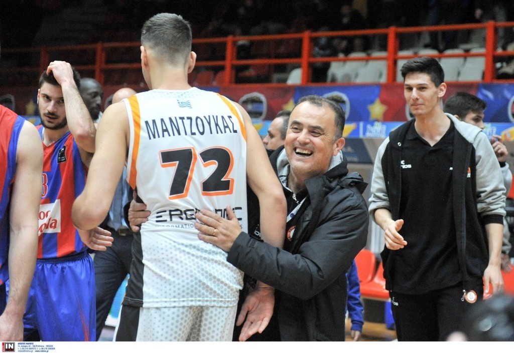 Αυτός είναι ο παίκτης του Προμηθέα που έγραψε ιστορία σε ηλικία 14 ετών