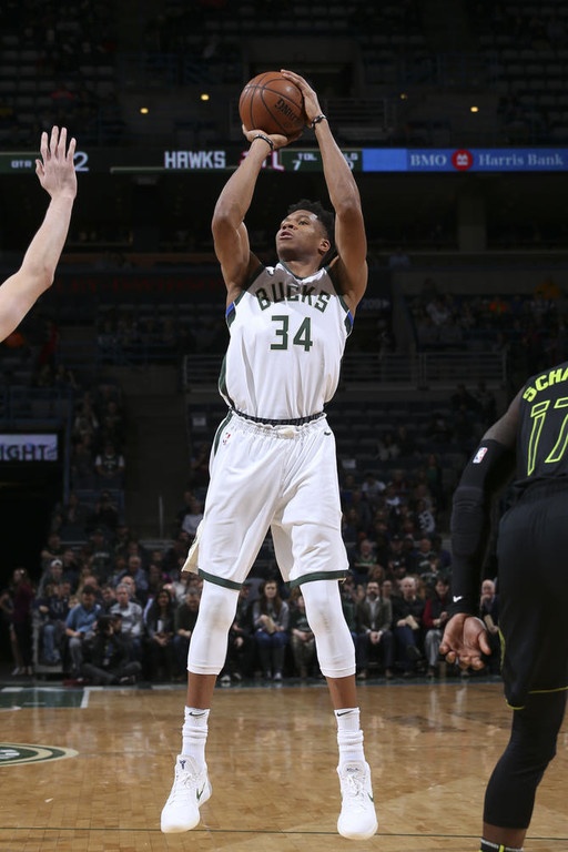 NBA: «Διπλός» Αντετοκούνμπο, νίκη οι Μπακς (photos+video)