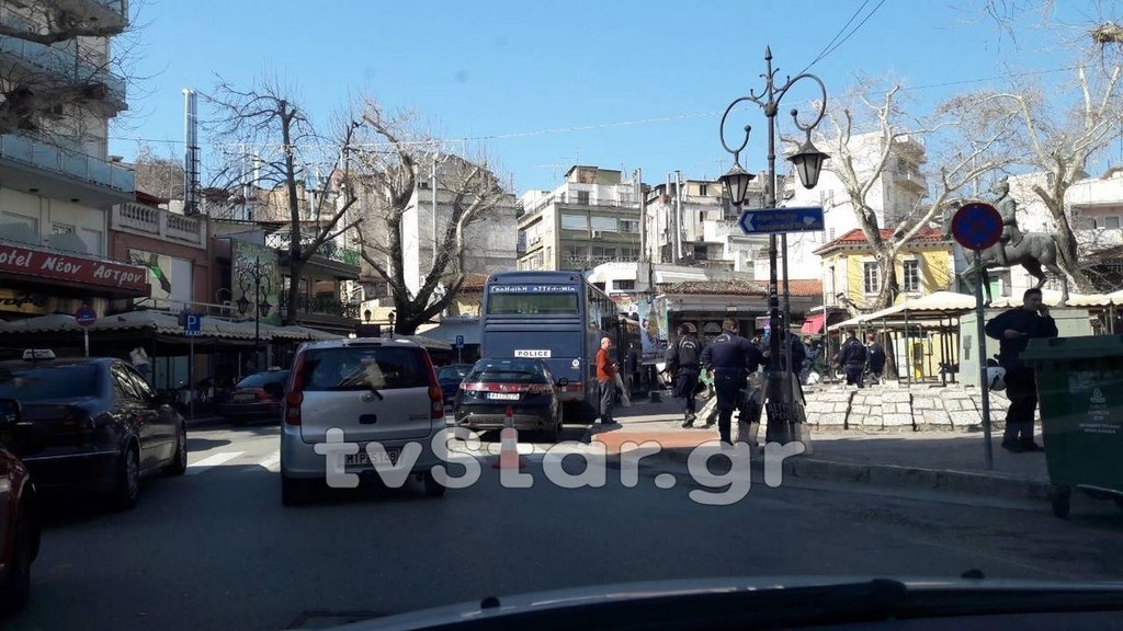 «Φρούριο» η Λαμία εν όψει ΠΑΟΚ, ΜΑΤ στις πλατείες υπό το φόβο επεισοδίων  (photos)
