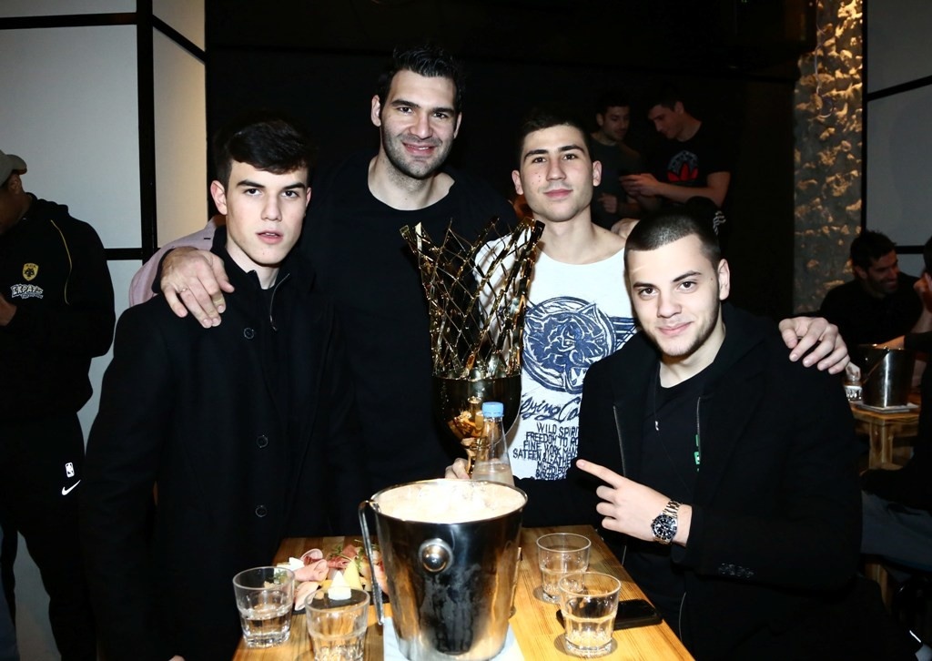 ΑΕΚ: Τα... έσπασαν για το Κύπελλο (photos)