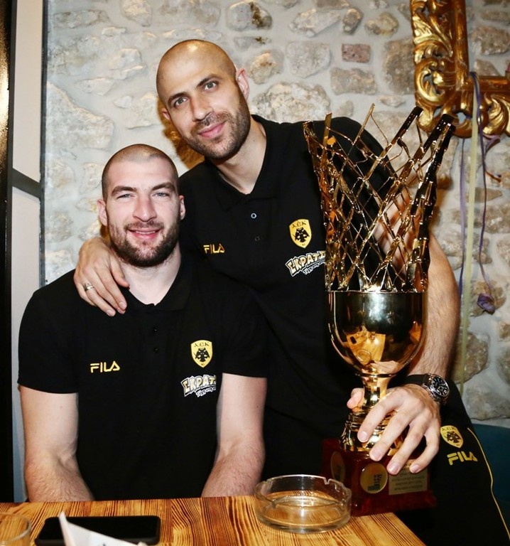 ΑΕΚ: Τα... έσπασαν για το Κύπελλο (photos)