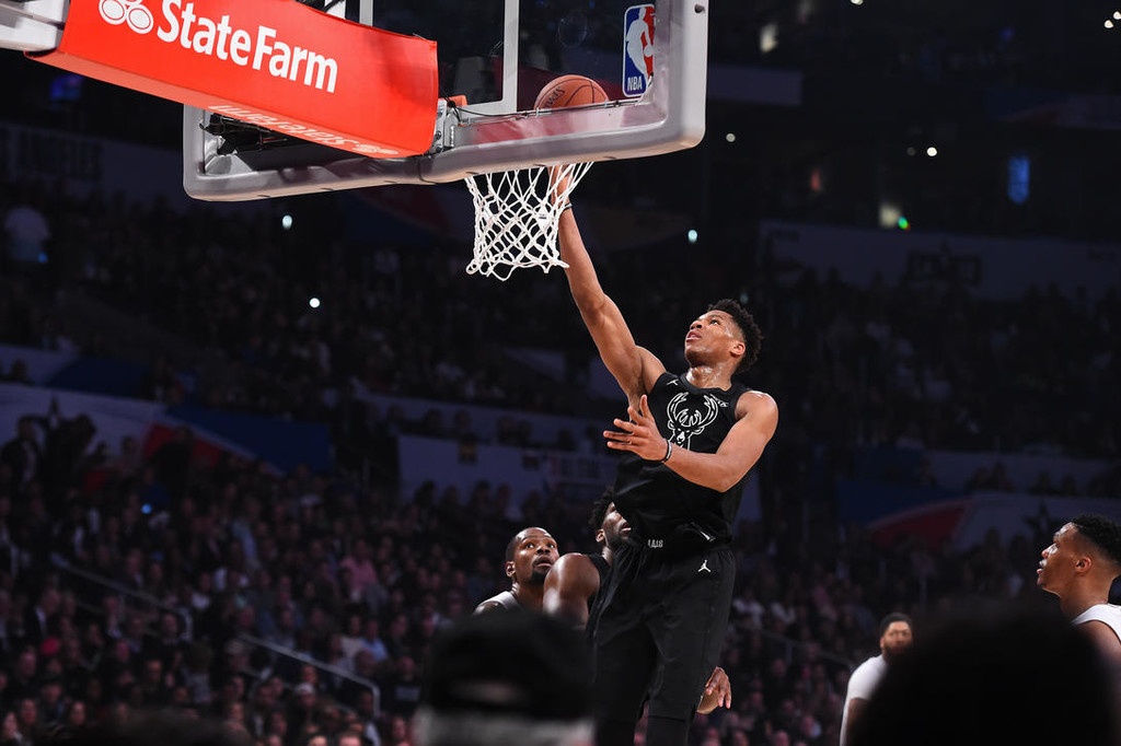 NBA All Star Game: Ο ΛεΜπρόν νίκησε Αντετοκούνμπο και πήρε το θρίλερ (photos+video)