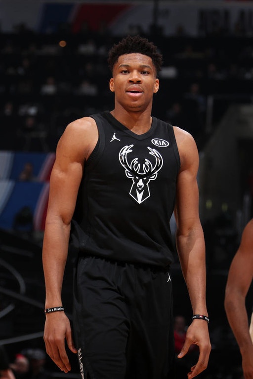 NBA All Star Game: Ο ΛεΜπρόν νίκησε Αντετοκούνμπο και πήρε το θρίλερ (photos+video)
