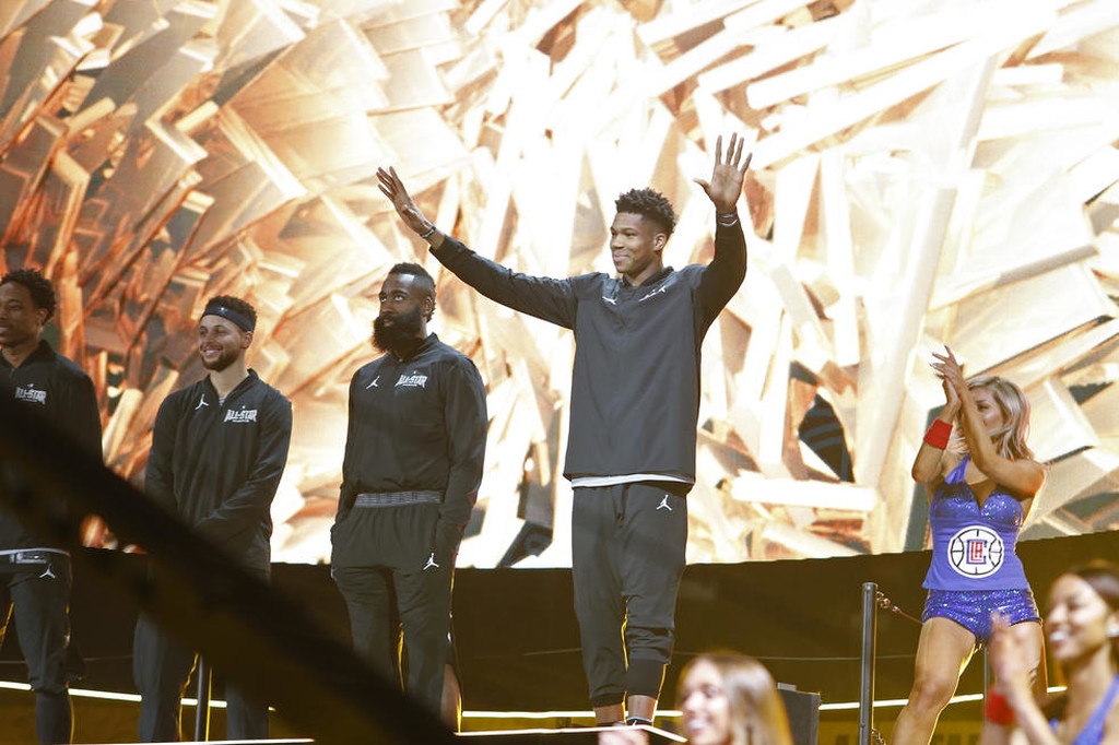 NBA All Star Game: Ο ΛεΜπρόν νίκησε Αντετοκούνμπο και πήρε το θρίλερ (photos+video)