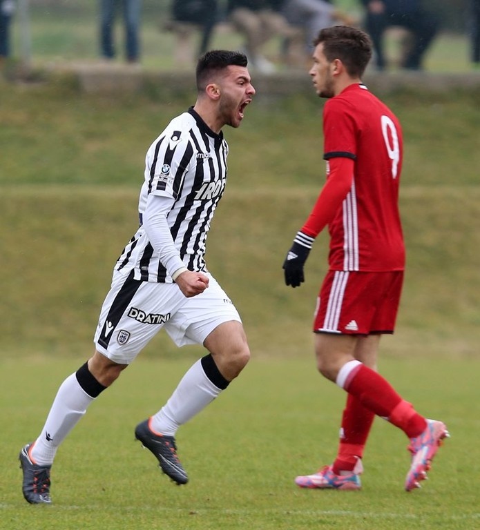 ΠΑΟΚ - Ολυμπιακός 2-0: «Ασπρόμαυρο» το ντέρμπι των Νέων (photos)