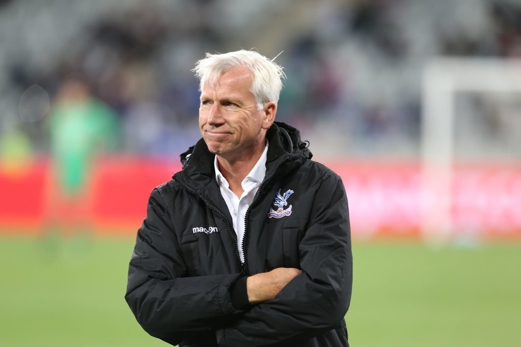 Κοντά στην έξοδο προπονητής της Premier League! (photos)