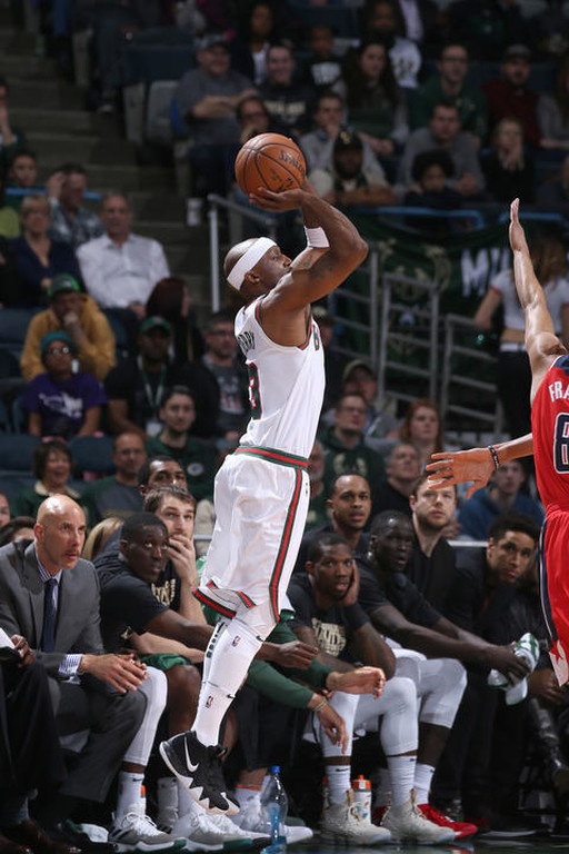 NBA: Δεν... τελείωσε μαγική επιστροφή ο Αντετοκούνμπο! (photos+video)