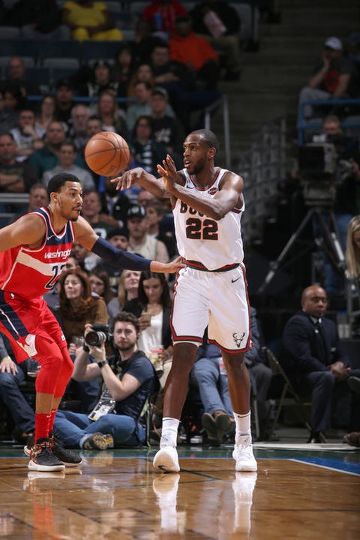 NBA: Δεν... τελείωσε μαγική επιστροφή ο Αντετοκούνμπο! (photos+video)