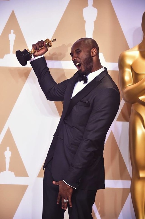 And the Oscar goes το… Κόμπε Μπράιαν (photos)