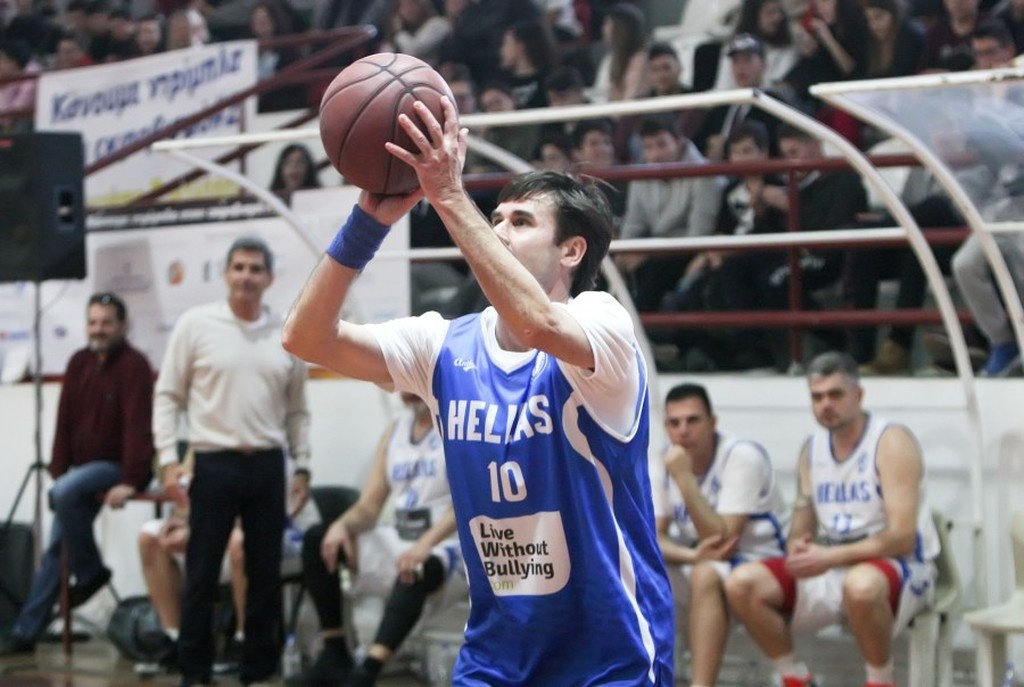 Καραγκούνης, Τσιάρτας και Σεϊταρίδης μας τρέλαναν με τις μπασκετικές τους ικανότητες! (videos)