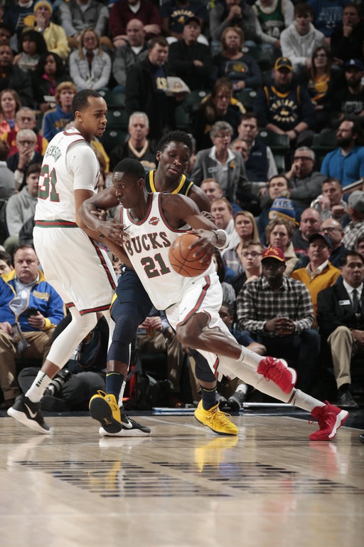 NBA: Ίδιο… έργο! «Διπλός» Αντετοκούνμπο, ήττα οι Μπακς! (photos+video)